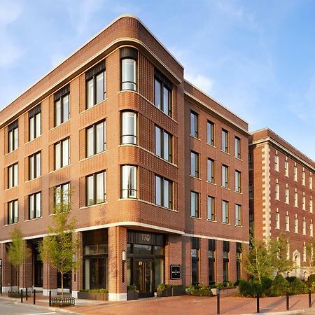 The Whitney Hotel Boston Zewnętrze zdjęcie The new building of the University of Applied Sciences and Medical University of Southern Tyrol