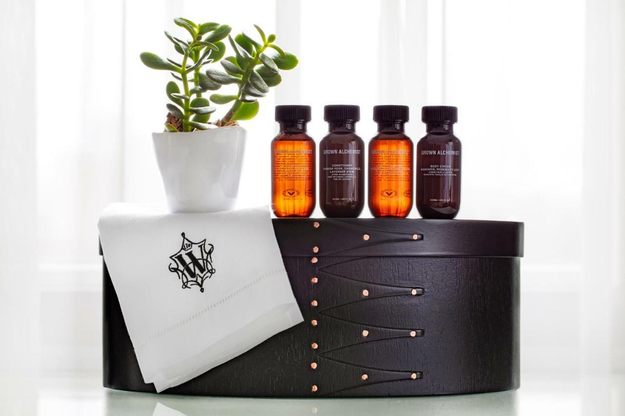 The Whitney Hotel Boston Zewnętrze zdjęcie Aveda products
