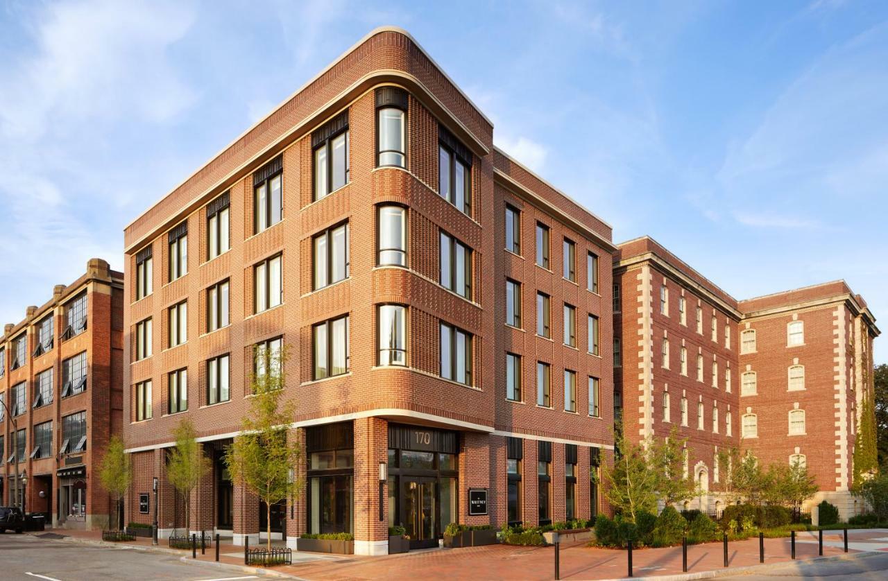 The Whitney Hotel Boston Zewnętrze zdjęcie The new building of the University of Applied Sciences and Medical University of Southern Tyrol