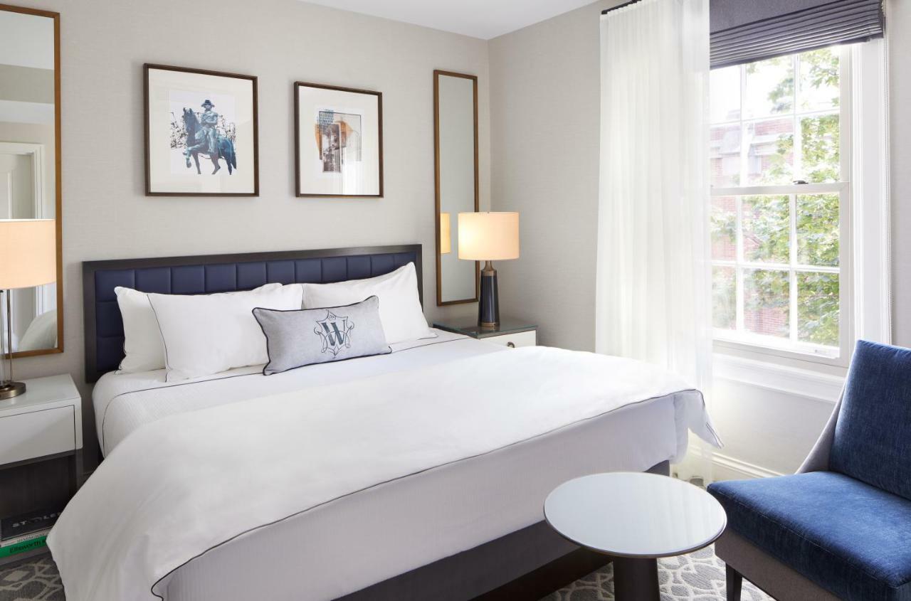 The Whitney Hotel Boston Zewnętrze zdjęcie A bedroom at the Hotel Commonwealth